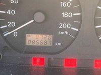 Gebraucht Mitsubishi Space Star 86 PS (63 kW) 2000 Grün Van / Kleinbus