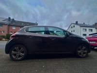 Gebraucht Peugeot 208 120 PS (88 kW) 2014 Braun Kleinwagen