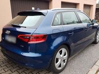Gebraucht Audi A3 92 PS (67 kW) 2016 Blau Kleinwagen
