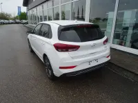 Gebraucht Hyundai i30 Advantage 160 PS (117 kW) 2024 Serenity white / mic) (weiss Limousine