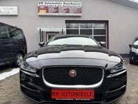 Gebraucht Jaguar XE Prestige 179 PS (131 kW) 2016 Santorini black Limousine