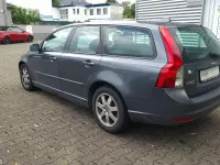 Gebraucht Volvo V50 Momentum 145 PS (106 kW) 2008 Grau Kombi