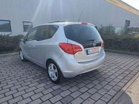Gebraucht Opel Meriva Design Edition 101 PS (74 kW) 2011 Silber Van / Kleinbus