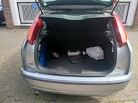Gebraucht Ford Focus 74 PS (54 kW) 2002 Silber Limousine