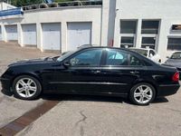Gebraucht Mercedes E300 211 PS (155 kW) 2008 Obsidianschwarz  metalliclack (metallic) Limousine