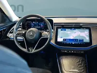 Gebraucht Mercedes E220 197 PS (144 kW) 2025 Weiß Limousine