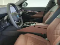 Gebraucht BMW 550e Sport Line 489 PS (359 kW) 2025 Grau Limousine