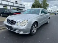 Gebraucht Mercedes E320 Avantgarde 224 PS (164 kW) 2004 Silber Limousine