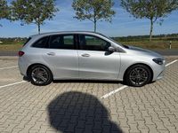 Gebraucht Mercedes B220 190 PS (139 kW) 2019 Iridiumsilber Van / Kleinbus