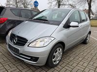 Gebraucht Mercedes A180 116 PS (85 kW) 2011 Silber Van / Kleinbus