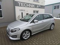 Gebraucht Mercedes B180 122 PS (89 kW) 2016 Silber Van / Kleinbus