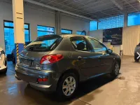 Gebraucht Peugeot 206 Style 73 PS (53 kW) 2011 Grau Limousine