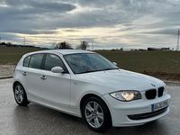 Gebraucht BMW 116 122 PS (89 kW) 2009 Weiß Kleinwagen
