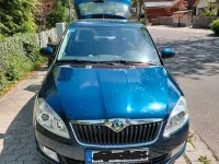 Gebraucht Skoda Fabia Ambiente 60 PS (44 kW) 2012 Blau Limousine