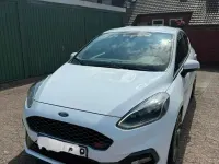 Gebraucht Ford Fiesta ST 200 PS (147 kW) 2018 Weiß Kleinwagen