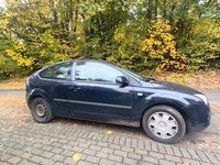 Gebraucht Ford Focus 80 PS (58 kW) 2006 Blau Kleinwagen