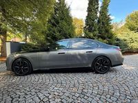 Gebraucht BMW M760e Performance 571 PS (419 kW) 2023 Schwarz Limousine