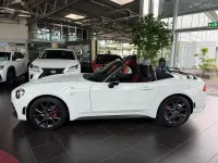 Gebraucht Abarth 124 Spider 170 PS (125 kW) 2018 Arctic white (solid) Cabrio