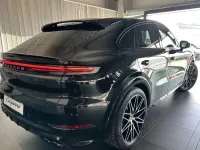 Gebraucht Porsche Cayenne 470 PS (345 kW) 2025 Schwarz SUV