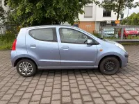 Gebraucht Nissan Pixo Acenta 68 PS (50 kW) 2009 Blau Kleinwagen