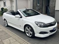 Gebraucht Opel Astra Cabriolet 140 PS (102 kW) 2010 Weiß Cabrio