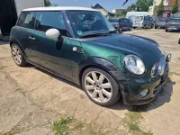 Gebraucht Mini Cooper D 111 PS (81 kW) 2011 British racing green metallic Kleinwagen