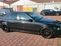 Gebraucht BMW 523 170 PS (125 kW) 2000 Schwarz Limousine