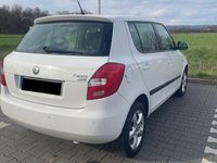 Gebraucht Skoda Fabia 69 PS (50 kW) 2009 Weiß Limousine