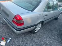 Usata Mercedes 180 2016 Argento Berlina