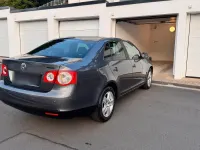 Gebraucht VW Jetta 122 PS (89 kW) 2008 Grau Limousine