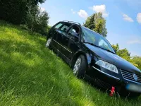Gebraucht VW Passat 131 PS (96 kW) 2000 Schwarz Kombi