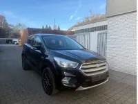 Gebraucht Ford Kuga Trend 120 PS (88 kW) 2018 Schwarz SUV
