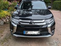 Gebraucht Mitsubishi Outlander Edition 150 PS (110 kW) 2017 Schwarz SUV