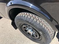 Neu Lada niva 83 PS (61 kW) 2026 Schwarz SUV