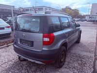 Gebraucht Skoda Yeti Easy 110 PS (80 kW) 2013 Grau SUV