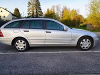 Usata Mercedes C220 Classic 143 CV (105 kW) 2003 Argento Station wagon