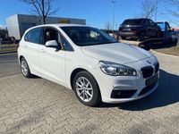Używany BMW 218 Active Tourer Advantage 150 KM (110 kW) 2015 Biały Minivan