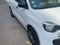 Gebraucht Renault Twingo Life 71 PS (52 kW) 2015 Weiß Kleinwagen