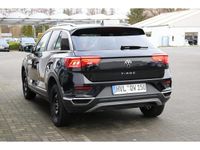 Gebraucht VW T-Roc Active 116 PS (85 kW) 2022 Deep black perleffekt SUV
