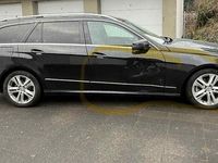 Gebraucht Mercedes E220 Avantgarde 170 PS (125 kW) 2012 Schwarz Kombi
