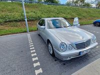 Gebraucht Mercedes E220 Elegance 143 PS (105 kW) 2001 Grau Limousine