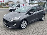 Gebraucht Ford Fiesta Cool & Connect 101 PS (74 kW) 2017 Grau Kleinwagen