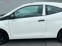 Gebraucht Toyota Aygo 51 PS (37 kW) 2016 Weiß Kleinwagen