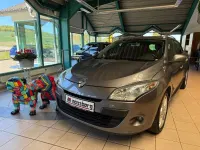 Gebraucht Renault Mégane III Dynamique 110 PS (80 kW) 2011 Grau Limousine