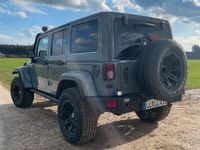 gebraucht Jeep Wrangler JK Unlimited 2,8 CRD Sahara mit vielen Extras