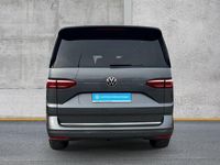 Gebraucht VW Multivan Style 150 PS (110 kW) 2023 Grau Van
