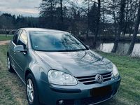 Usata VW Golf IV 75 CV (55 kW) 2004 Grigio Utilitaria