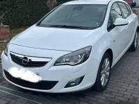 Gebraucht Opel Astra 140 PS (102 kW) 2010 Weiß Limousine