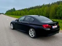 Gebraucht BMW 550 Performance 449 PS (330 kW) 2015 Schwarz Limousine