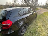Gebraucht BMW 116 116 PS (85 kW) 2011 Schwarz Kleinwagen